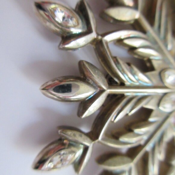 Lenox 2011 Annual Ornament Snow Majesty Snowflake Silver Plate Christmas 3 1/8” - Picture 10 of 12